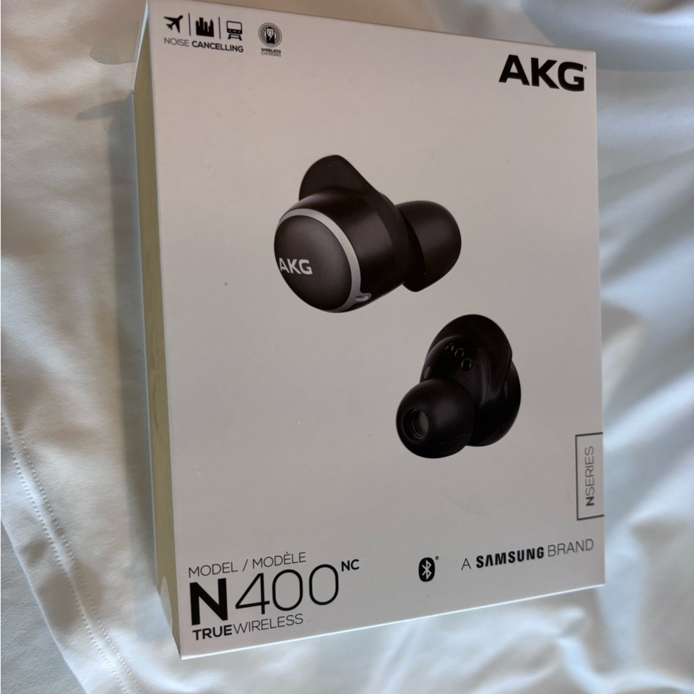AKG N400 True Wireless Bluetooth Earphones